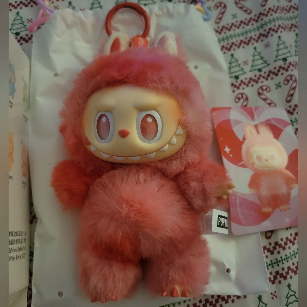NEW! LABUBU Big into Energy LOVE